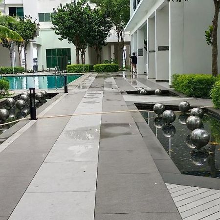 Peace Home 03 Cyberjaya Exterior photo